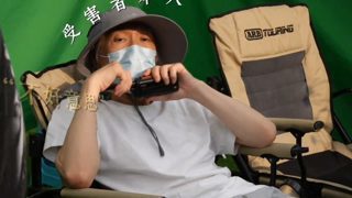 导演：不好意思不好意思，耽误你踢球了高清播放