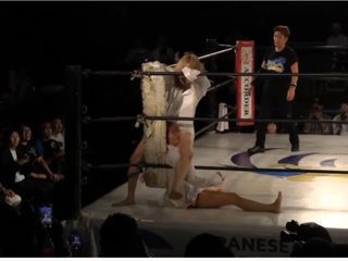 日本女子脱衣比赛 梅咲遥 vs natsu sumire高清播放